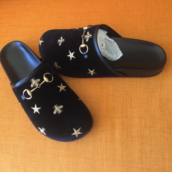 Gucci Shoes - SALE❤️GUCCI VELVET UNISEX SLIDES 🎊HP